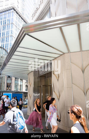 Sydney, Australie. 8Th Mar 2019. Mar 8, 2019. Plus tôt cette semaine, Tiffany's a ouvert ses portes à un tout nouveau flagship store à Sydney's Pitt Street. Crédit : martin berry/Alamy Live News Banque D'Images