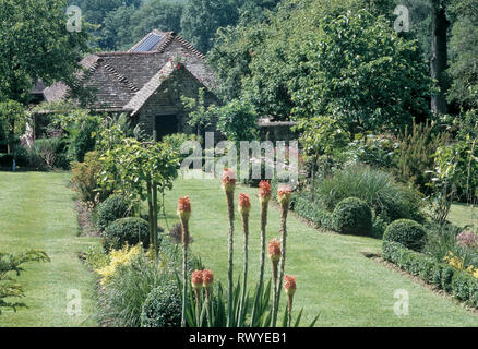 Jardin par farmhouse Banque D'Images