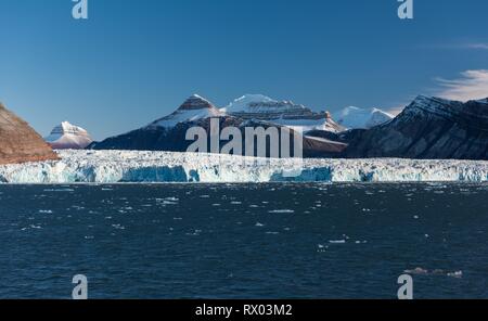 Kronebreen, Kongsfjorden, Spitzberg, archipel de Svalbard, Norvège Banque D'Images