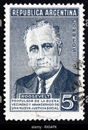 Argentine - circa 1946 : timbre imprimé dans l'Argentine montre Franklin Delano Roosevelt, 32e président des États-Unis, vers 1946 Banque D'Images