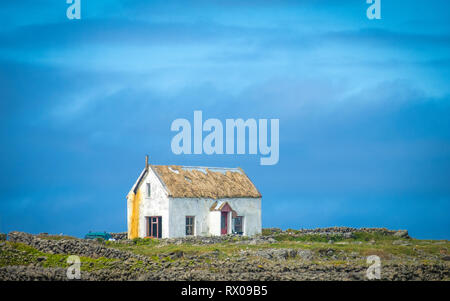 Ancienne petite maison sur l'Inishmore, Îles d'Aran, Irlande Banque D'Images