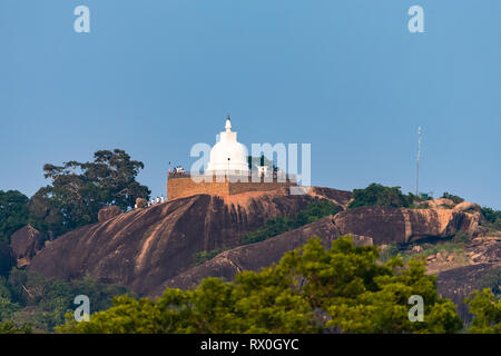 Sithulpawwa Rajamaha Viharaya est un ancien monastère bouddhiste situé dans le district de Hambantota, au sud est du Sri Lanka. Banque D'Images