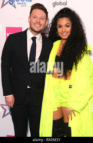 S Manning (à gauche) et Mabel au Global Awards 2019 avec très.co.uk s'est tenue au London's Eventim Apollo Hammersmith. Banque D'Images