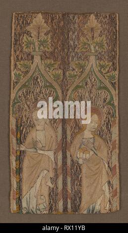 Un fragment de bande Orphrey montrant St. Barbara et Saint-jacques. L'Angleterre. Date : 1350-1400. Dimensions : 34,3 × 18,4 cm (13 1/2 x 7 1/4 in.). Linge de maison, à armure toile, sur fond de draps, à armure toile, brodé de soie et de métal doré-strip-enveloppé dans la soie, satin, satin matelassé et split points ; formuler. Origine : Angleterre. Musée : le Chicago Art Institute. Banque D'Images