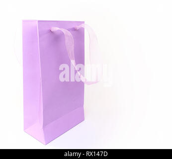 Lilas Pastel Shopping bag isolated on white Banque D'Images