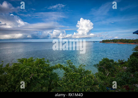 Tomia Island est la troisième île de l'archipel de Wakatobi mini. Tomia est réputé pour la beauté du monde sous-marin qui l'entoure. Banque D'Images