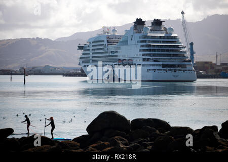 Photo par Tim Cuff - 25 janvier 2019 - Arrivée du bateau de croisière Seabourn encore au Port Nelson, Nouvelle-Zélande Banque D'Images