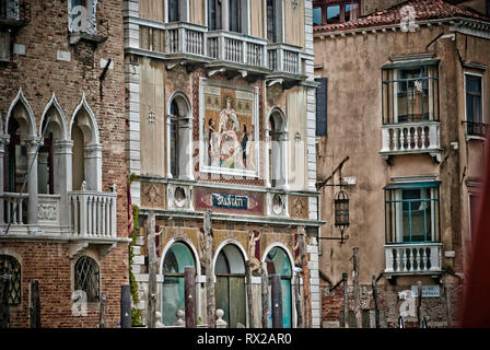 Sa façade est décorée d'un bâtiment Renassance à Venise, Italie Banque D'Images