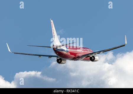 Blue Pacific Airlines (Virgin Blue / Virgin Australia Airlines) Boeing 737 VH-VOX décollant de l'aéroport d'Adélaïde. Banque D'Images