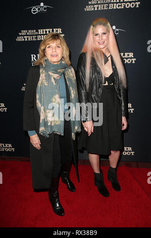 Films RLJE' 'l'homme qui a tué Hitler et puis Bigfoot' Premiere avec : Katharine Ross, Cleo Rose Elliott Où : Hollywood, California, United States Quand : 04 févr. 2019 : Crédit FayesVision/WENN.com Banque D'Images