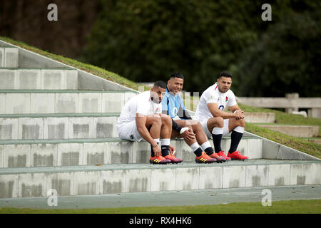 Joe l'Angleterre Cokanasiga (à gauche), Manu Tuilagi (centre) et Ben Te'o (à droite) lors d'une session de formation à Pennyhill Park, Bagshot. Banque D'Images