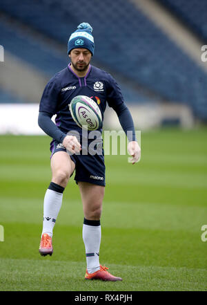 Scotland's Greig Laidlaw au cours de l'exécution du capitaine à Murrayfield, Edinburgh BT. Banque D'Images