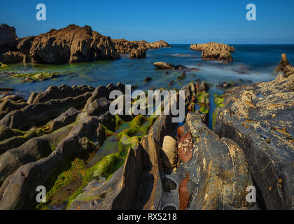 Géologie Zumaia, la célèbre côte spécial côte flysch dans le Nord de l'Espagne Banque D'Images