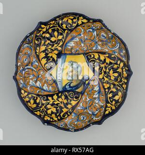 Bol avec un buste de Mucius Scaevola. L'italien, Faenza. Date : 1535-1545. Dimensions : Diamètre : 25,4 cm (10 in.). Tin-faïence (maiolica). Origine : Faenza. Musée : le Chicago Art Institute. Auteur : Faenza poteries. Banque D'Images