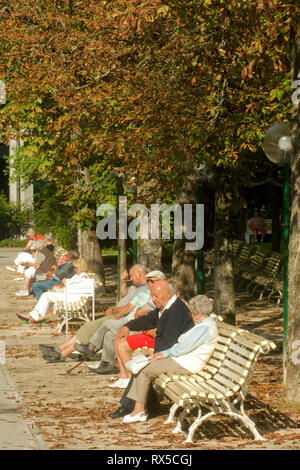 Deutschland, Bayern, Oberbayern, Bad Reichenhall, im Kurpark Banque D'Images