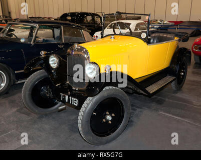 Vue de trois quarts avant de l'a 1925, Citroën C3 Cloverleaf, exposée dans le quartier Paddock du salon de l'auto classique de Londres 2019 Banque D'Images