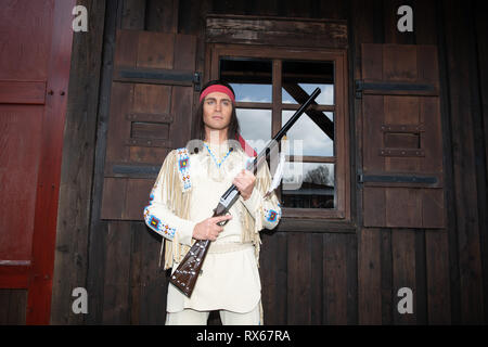 Bad Segeberg, Allemagne. 05Th Mar, 2019. L'acteur Alexander Klaws (Winnetou), enregistrées au cours d'une conférence de presse pour présenter les principaux acteurs de la Jeux Karl May. Crédit : Daniel Reinhardt/dpa/Alamy Live News Banque D'Images