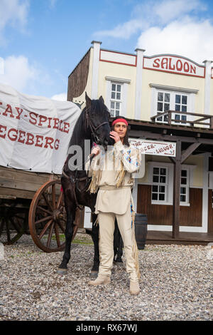 Bad Segeberg, Allemagne. 05Th Mar, 2019. L'acteur Alexander Klaws (Winnetou), enregistrées au cours d'une conférence de presse pour présenter les principaux acteurs de la Jeux Karl May. Crédit : Daniel Reinhardt/dpa/Alamy Live News Banque D'Images
