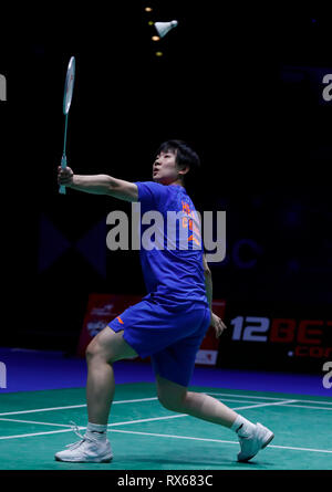 Birmingham, UK. Mar 8, 2019. Il Bingjiao la Chine renvoie la navette pendant le match quart féminin entre la Chine et le Japon Il Bingjiao à l'Akane Yamaguchi All England Open Badminton Championships 2019 à Birmingham, Grande-Bretagne, le 8 mars 2019. Credit : Han Yan/Xinhua/Alamy Live News Banque D'Images