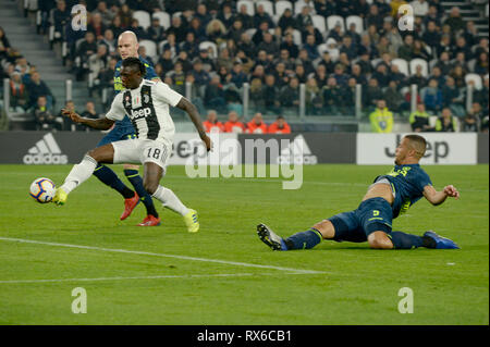 Allianz Stadium, Turin, Italie. Mar 8, 2019. Football Serie A, la Juventus et l'Udinese ; Marie Kean de pousses de la Juventus et marque le but pour 1-0 à la Juventus à la 11e minute : Action Crédit Plus Sport/Alamy Live News Banque D'Images