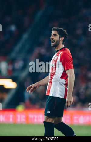 Bilbao, Espagne. 8 Mar 2019. J08/03/2019. Bilbao, Pays Basque. San Mames. Liga Santander. Athletic Club v RCD Espanyol. Raul Garcia (ATH # 22) proteste. Credit : Alvaro Campo/Alamy Live News Banque D'Images