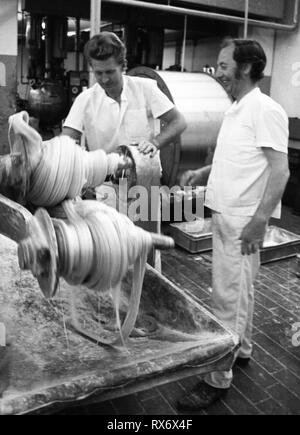 Une usine de chocolat du groupe Coop le 9 juillet 1974 à Dortmund. Dans le monde d'utilisation | Banque D'Images