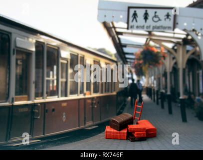 Scène de la plate-forme modèle assurance gare Banque D'Images