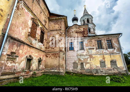 Murs de l'ancienne église du monastère de Borisoglebsky Torjok, région de Tver, Russie Banque D'Images