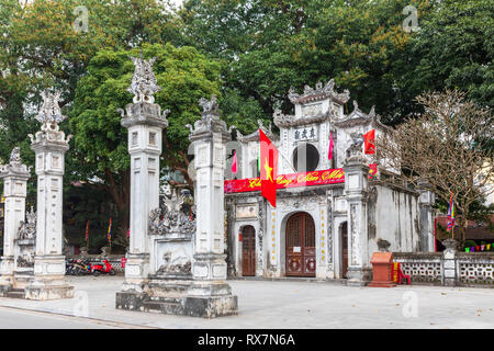 Temple quan Thanh dans ra Dinh district est un temple Taoïste dédié à Xuan Wu, un dieu taoïste. Construit au 11ème siècle et aussi connu sous le nom du Temple Tran Vu, tr Banque D'Images