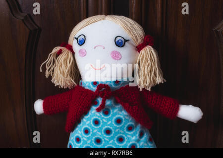 Libre de rag doll peluche doudou pour un enfant Banque D'Images