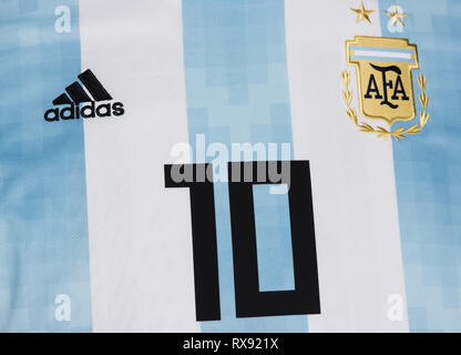 Close up de l'équipe nationale de football de l'Argentine dans le new jersey. Banque D'Images