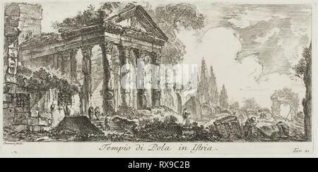 Temple de Pola en Istrie, planche 21 de certaines vues d'arcs de triomphe et autres monuments. Giovanni Battista Piranesi, italien, 1720-1778. Date : 1748. Dimensions : 115 x 250 mm (image) ; 125 x 255 mm (plaque) ; 345 x 467 mm (feuille). Gravure sur papier vergé ivoire. Origine : Italie. Musée : le Chicago Art Institute. Banque D'Images