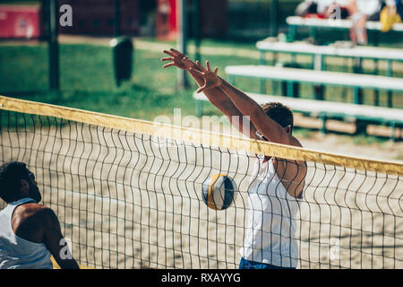 Beach volley à la valeur Banque D'Images