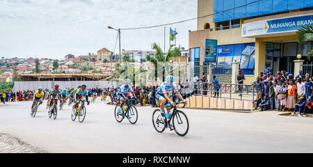 Muhanga, Rwanda, le 26 février 2019 : l'étape 3 du Tour du Rwanda cyclisme course dans la ville de Muhanga, Rwanda Banque D'Images