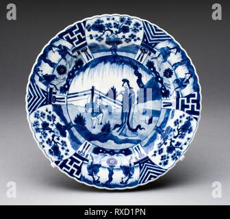 La plaque. La Chine. Date : 1695-1705. Dimensions : H. 2,9 cm (1 1/8 in.) ; diam. 24,1 cm (9 1/2 in.). Disque-coller avec porcelaine bleu décor décoration. Origine : Jingdezhen. Musée : le Chicago Art Institute. Banque D'Images