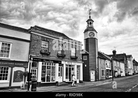 Coggeshall High Street, Essex, Royaume-Uni. Une HDR, noir et blanc. Banque D'Images