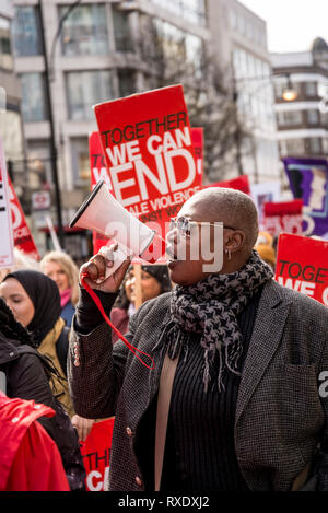 Londres, Royaume-Uni. 9 mars 2019. Londres, Royaume-Uni. 09Th Mar, 2019. Londres, Royaume-Uni. 09Th Mar, 2019. Millions de femmes, une marche annuelle pour la Journée internationale des femmes, cette année consacrée aux femmes et filles tués par les hommes et appelé 'jamais oublié', Londres, Royaume-Uni, 09-03-2019 : Crédit Bjanka Kadic/Alamy Live News Crédit : Bjanka Kadic/Alamy Live News Banque D'Images