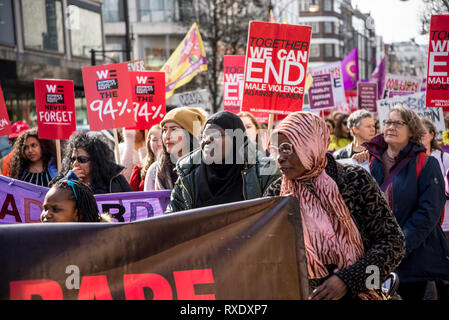 Londres, Royaume-Uni. 9 mars 2019. Londres, Royaume-Uni. 09Th Mar, 2019. Londres, Royaume-Uni. 09Th Mar, 2019. Millions de femmes, une marche annuelle pour la Journée internationale des femmes, cette année consacrée aux femmes et filles tués par les hommes et appelé 'jamais oublié', Londres, Royaume-Uni, 09-03-2019 : Crédit Bjanka Kadic/Alamy Live News Crédit : Bjanka Kadic/Alamy Live News Banque D'Images