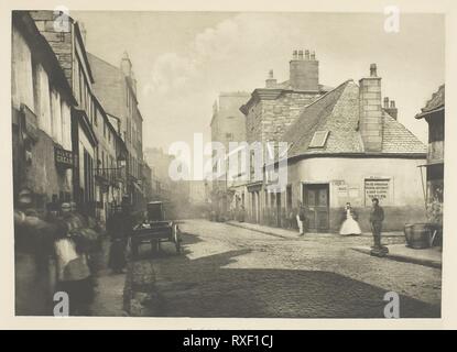 Main Street, Gorbals, regardant vers le nord. Thomas Annan ; écossais, 1829-1887. Date : 1868. Dimensions : 16,9 x 23,6 cm (image) ; 27,2 x 37,9 cm (papier). La plaque de photogravure, 37 du livre 'La Vieille Ferme & rues de Glasgow' (1900). Origine : Ecosse. Musée : le Chicago Art Institute. Banque D'Images