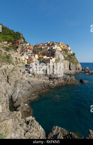 Manarola , une petite ville, une frazione de la commune de Riomaggiore, dans la province de La Spezia, Ligurie, Italie du nord. Banque D'Images