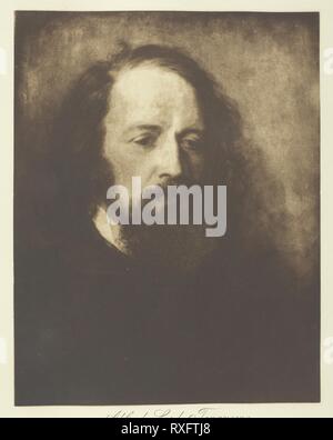 Alfred, lord Tennyson. Herschel Henry Hay Cameron (anglais, 1852-1911) ; d'après George Frederick Watts (anglais, 1817-1904). Date : 1888-1898. Dimensions : 24,4 × 19,2 cm (image) ; 45,2 x 36,8 cm (papier). Photogravure, planche 2 de l'album 'Lord Tennyson et ses amis' (1893), edition 138/140. Origine : Angleterre. Musée : le Chicago Art Institute. Banque D'Images