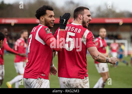 Salford, Royaume-Uni. 9 mars 2019. Matt Green & Liam Hogan célébrer comme Salford City beat Solihull Moors 2-0 pour aller en quatrième la Ligue nationale. Banque D'Images