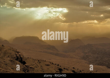 Ash Sharah Mountains. La Jordanie. Un typique paysage jordanien. Banque D'Images