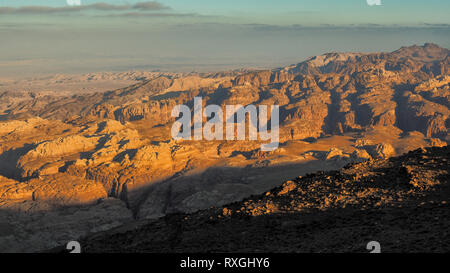 Ash Sharah Mountains. La Jordanie. Un typique paysage jordanien. Banque D'Images