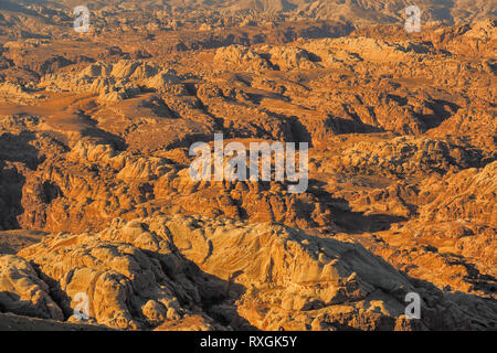 Ash Sharah Mountains. La Jordanie. Un typique paysage jordanien. Banque D'Images