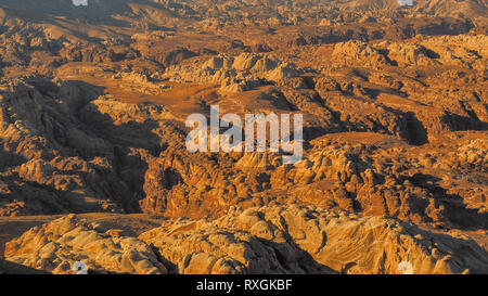 Ash Sharah Mountains. La Jordanie. Un typique paysage jordanien. Banque D'Images