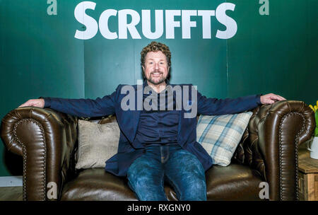 Birmingham, UK. 9 mars 2019. Crufts Dog Show....Singer priorto Michael Ball de sa prise de rôle en tant que juge en chef pour la concurrence Scruffs, le meilleur chien de race croisée, à l'ans Crufts Dog Show.. Crédit : charlie bryan/Alamy Live News Banque D'Images