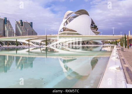 Palau de les Arts dans la ville des arts et des sciences de Valence, Espagne Banque D'Images