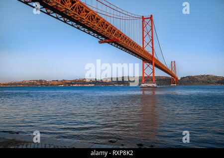 Ponte 25 Abril, Lisbonne, Portugal Banque D'Images