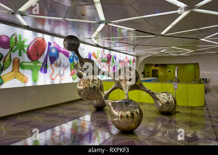 Naples Campanie Italie. Artwork à l'Università metro subway station Banque D'Images